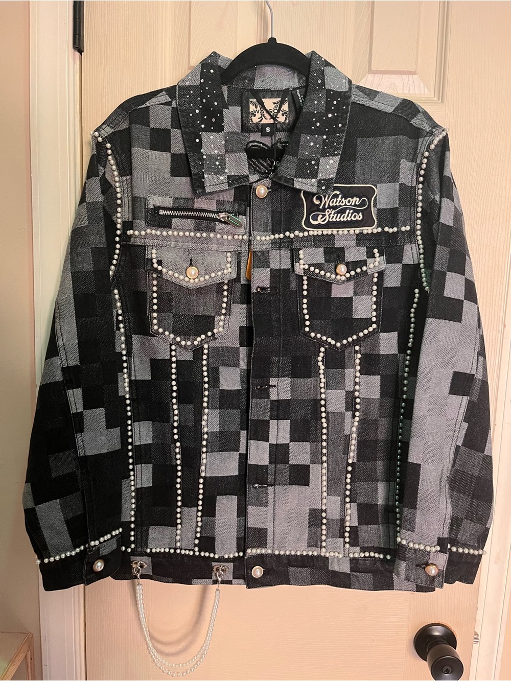 Men's Black & Gray Checkered Studded Jacket